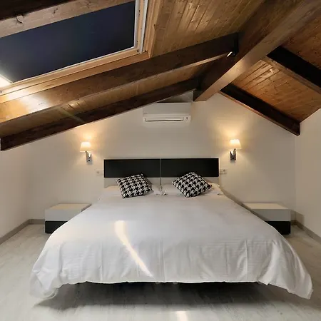 Plaza Sandra * Trujillo