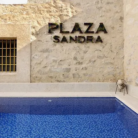 Plaza Sandra Apartment *